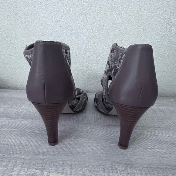 Isola Snakeskin Zip Up Brown Stiletto Heels - Size 9.5 - Picture 2 of 10